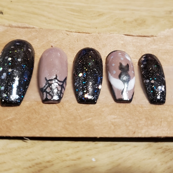 Halloween Glam Bam - Picture 2 of 3